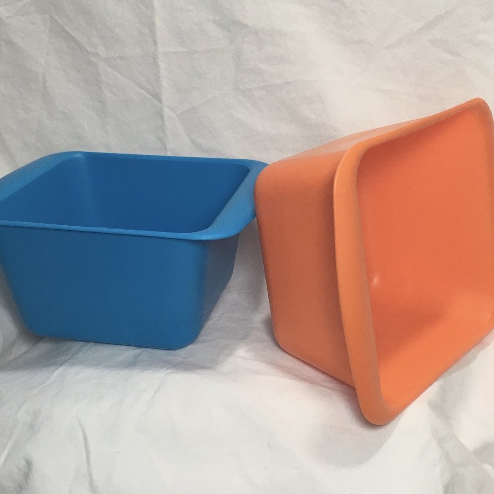 Vintage looking blue and orange containers